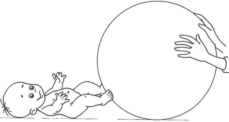 упражнения на мяче для новорожденного 1